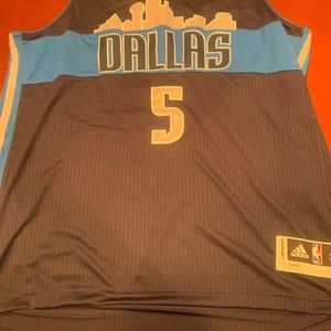 J.J Barea Jersey - Dallas Mavericks